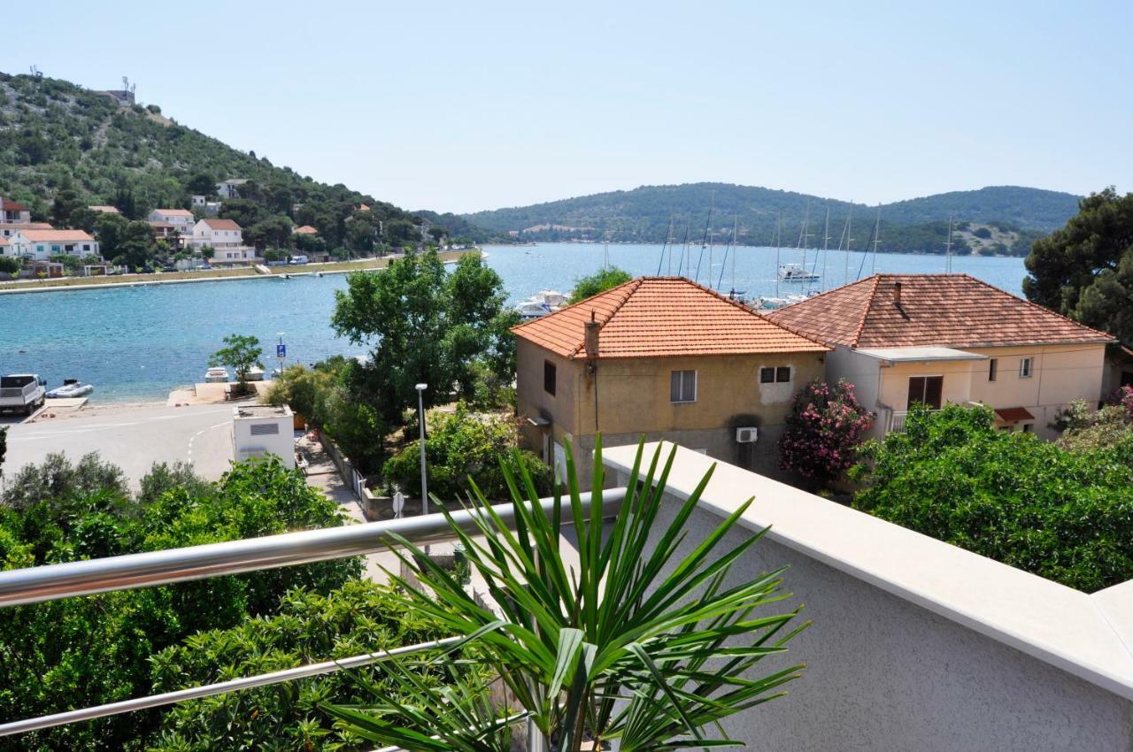Anemos Apartman Apartment Tisno Exterior foto